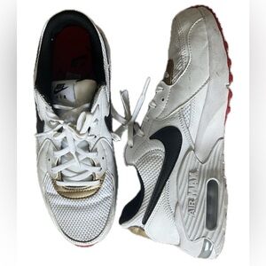 NIKE air max excee Size 9